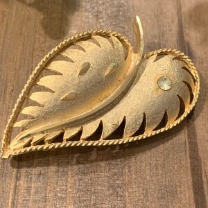 Vintage Gold Leaf Brooch